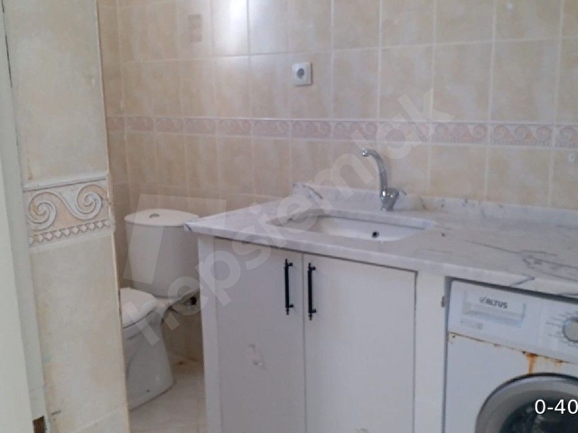 Çeşme Yalıda denize yürüme mesafesinde geniş kullanım alanlı 4+1 - Görsel 17