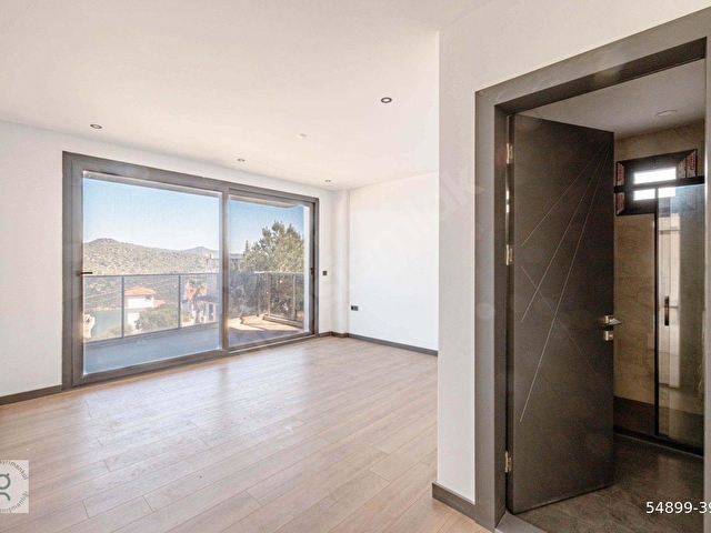 Milas Boğaziçinde Full Deniz Manzaralı Tam Müstakil  Villa - Görsel 24