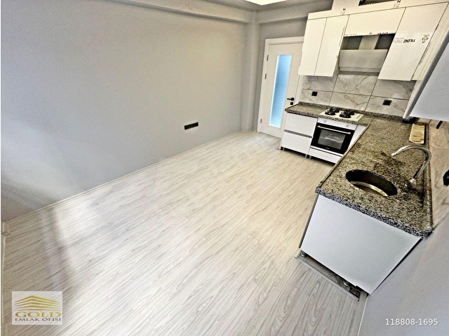 GOLD EMLAKTAN ETLİK CADDESİ ÜZERİNDE YATIRIMA VE OTURUMA UYGUN SATILIK SIFIR 2+1 DAİRE - Görsel 5