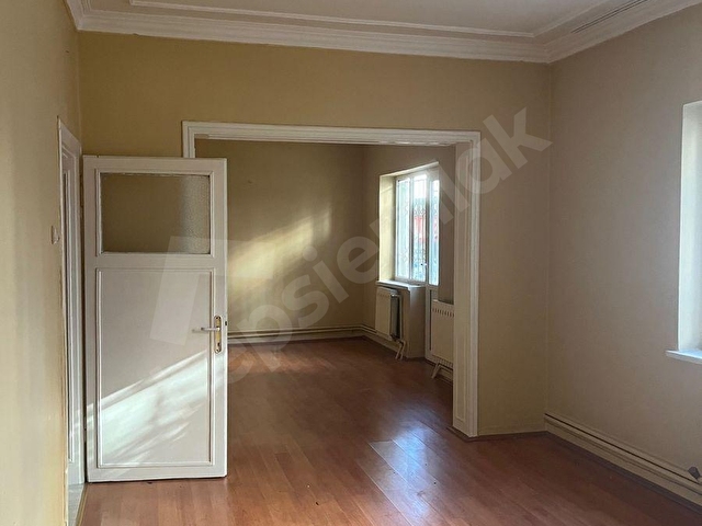 ANKARA ALTINDAĞ DIŞKAPI VETERİNER FAKÜLTESİ KARŞISINDA SATILIK DAİRE