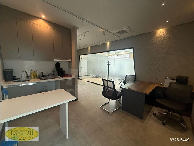 ESKİDJİde YANGIN MERDİVENLİ, ASANSÖRLÜ, KAPALI OTOPARKLI, İTFAİYE RAPORLU VIP OFİS - Görsel 30
