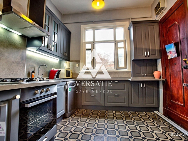Galatada Manzaralı, 3+2 Yüksek Tavanlı Satılık Daire (180m2) - Görsel 11