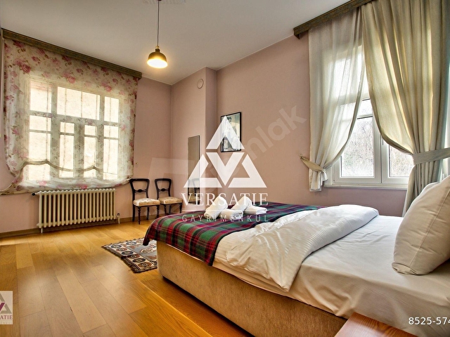 Galatada Manzaralı, 3+2 Yüksek Tavanlı Satılık Daire (180m2) - Görsel 16
