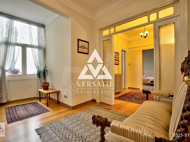 Galatada Manzaralı, 3+2 Yüksek Tavanlı Satılık Daire (180m2) - Görsel 19