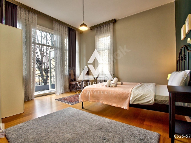 Galatada Manzaralı, 3+2 Yüksek Tavanlı Satılık Daire (180m2) - Görsel 22