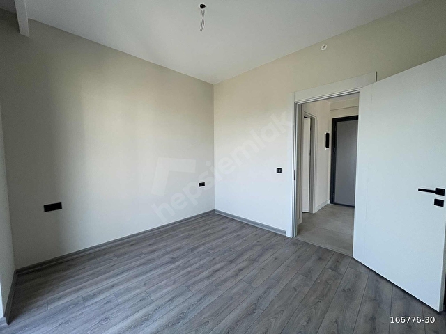 ALACAATLI BORDO YAŞAM SATILIK LÜX,GENİŞ 1+1 KÖŞE DAİRE A BLOK - Görsel 21