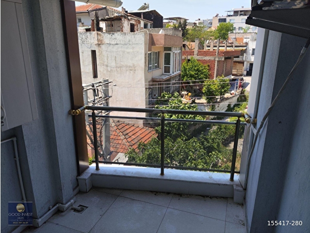 Karabağlar Belediyesinin arkasında full eşyalı kiralık daire - Görsel 11