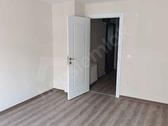 2+1 Satılık Daire kiracılı (40 bin tl ) kira getirisi var - Görsel 5