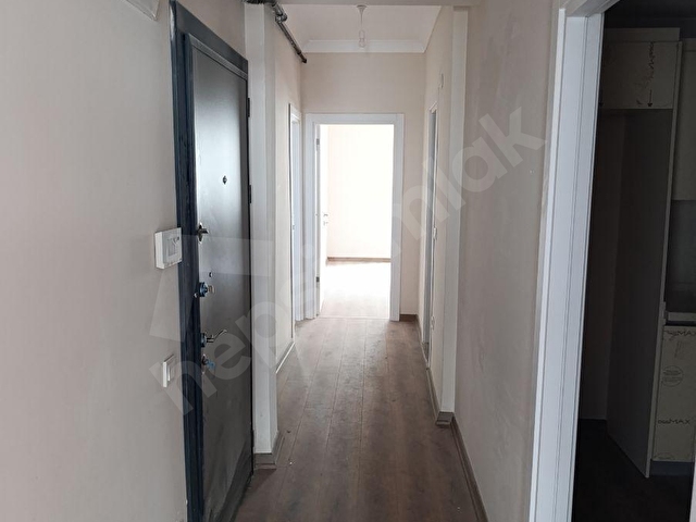 2+1 Satılık Daire kiracılı (40 bin tl ) kira getirisi var - Görsel 6