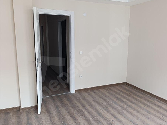 2+1 Satılık Daire kiracılı (40 bin tl ) kira getirisi var - Görsel 4
