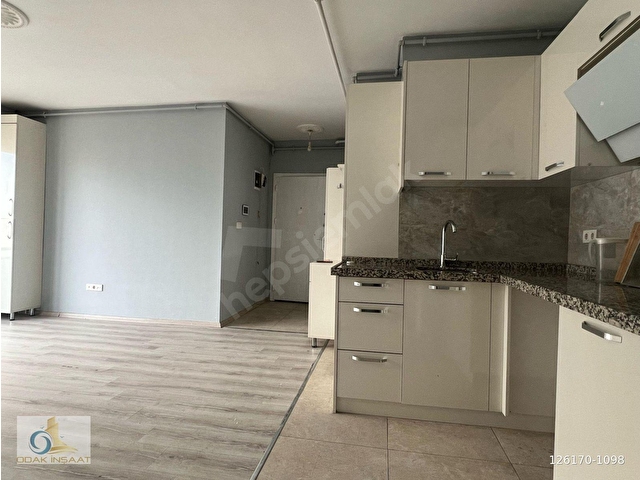 TORİUM METROBÜS HATTINDA YAŞAM SİTE İÇİNDE  GENİŞ  KÖŞE 1+1 SATILIK DAİRE - Görsel 3