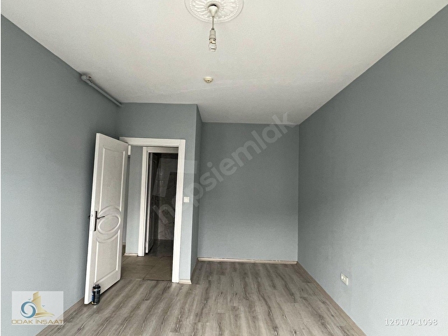 TORİUM METROBÜS HATTINDA YAŞAM SİTE İÇİNDE  GENİŞ  KÖŞE 1+1 SATILIK DAİRE - Görsel 5