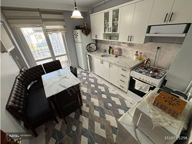 HAYALDEN ANDİÇEN MAH.DE 3+1 KATTA CAD ÜZERİNDE E.BANYOLU FIRSAT DAİRE