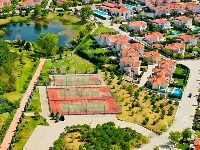 CENTURY21 GERÇEKTEN,NEOGÖLPARK SİTESİNDE A TİPİ SATILIK VİLLA - Görsel 5
