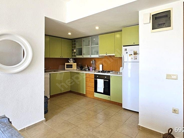 Kalamar Koyunda Bakımlı ve Güzel Bir Site İçerisinde 2+1 Daire - Görsel 19