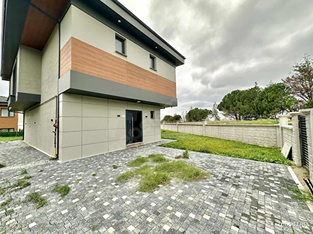 [KASSEL YAPI]İSKANLI-580m2 BAHÇE-SAUNA-HAVUZ-KÖŞE MÜSTAKİL VİLLA - Görsel 9