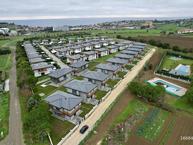 [KASSEL YAPI]İSKANLI-580m2 BAHÇE-SAUNA-HAVUZ-KÖŞE MÜSTAKİL VİLLA