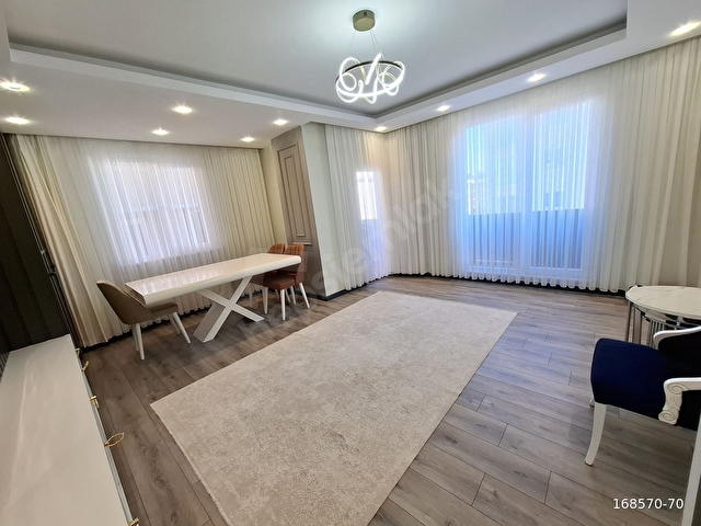 KEMALTÜRKLER MAH 5+2 İSKANLI ASANSÖRLÜ ÖN CEPHE 210M2 ÜST DUBLEX - Görsel 17