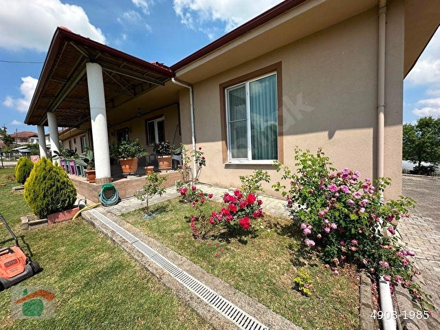 270 m2 tek katlı villa 1331 m2 bahçeli Geçen köyü - Görsel 2