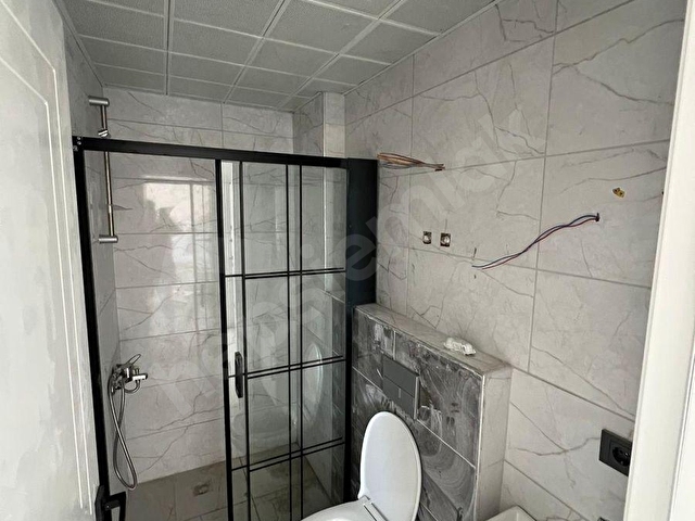 EWAX PROPERTYDEN EŞYASIZ 1+1 CADDE ÜZERİ - Görsel 9