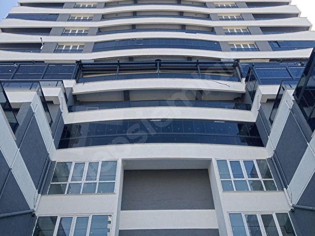 ÜNLÜ EMLAKTAN ŞEHRİN PRESTİJLİ PROJESİNDE FIRSAT 3+1 LÜKS DAİRE
