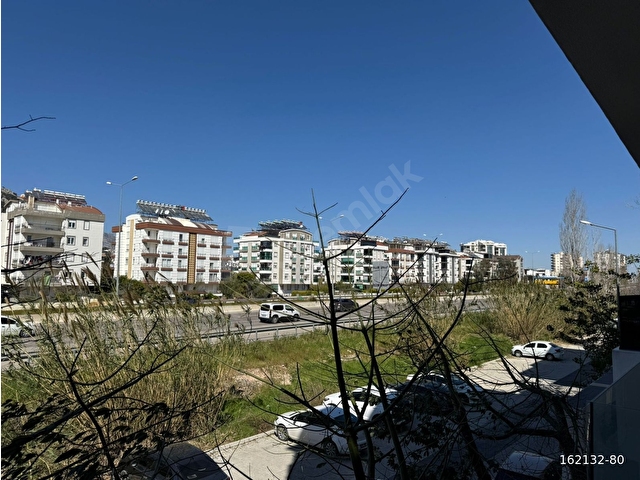 Antalya Konyaaltı’nda Site İçinde, Havuzlu 2+1 Ebeveyn Banyolu Daire - Görsel 8