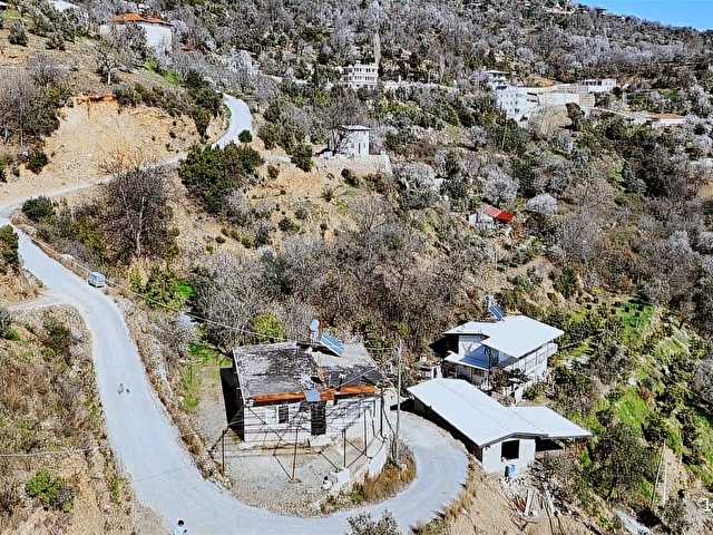 ALANYA YENİCEDE 1.717m2 DENİZ MANZARALI MÜSTAKİL YAŞAM ALANI