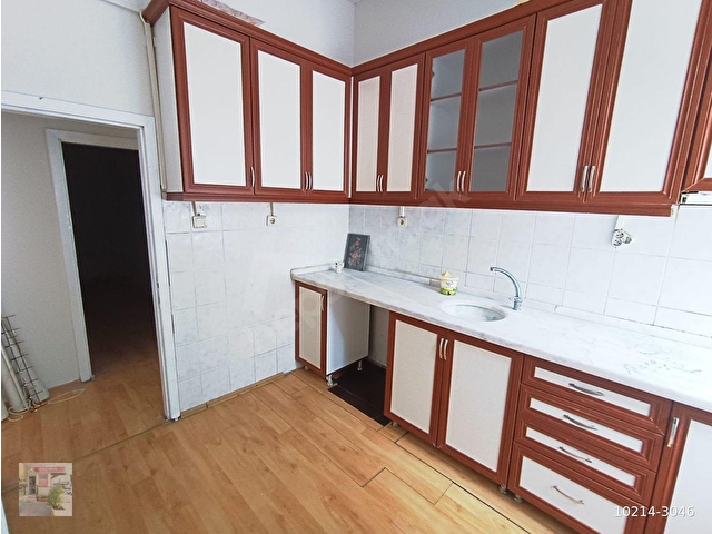 DEMETEVLERDE, METROYA VE YENİ ADLİYE BİNASI İNŞAATINA YAKIN, YALITIMLI BİNADA,SATILIK 2+1 DAİRE - Görsel 11