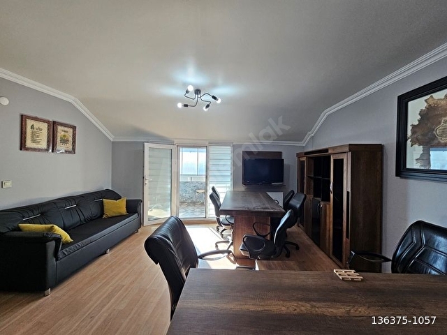BEYLİKDÜZÜ YAKUPLU LİMAN 3DK DÖNMEZ PLAZADA 4+1 EŞYALI BÜRO - Görsel 10