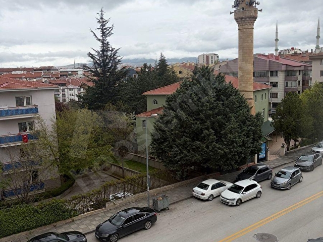 ÇANKAYA BİRLİK MAHALLESİNDE SATILIK 3,5+1 DAİRE - Görsel 3