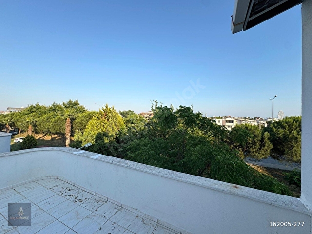 ▀GÜÇTEN AKÇAYDA DENİZE 400M ÖN CEPHE GENİŞ TERASLI 3+1 TRİPLEX - Görsel 2