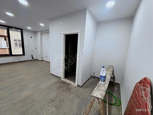 MRT Gruptan HOROSAN CADDESİNDE 120 m2 DÜZ GİRİŞ - Görsel 6