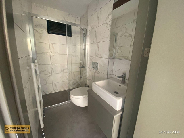 ÇİĞLİ ATATÜRK MAHALLESİNDE HAVUZLU SATILIK 2+1 DAİRE - Görsel 19