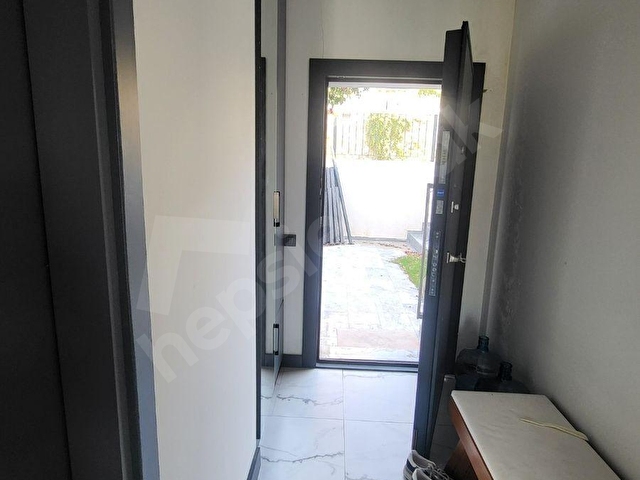 Boğaziçi Mahallesinde Yeni Yapılı Dublex Havuzlu Villa - Görsel 24