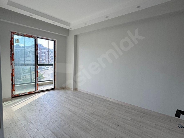 HÜRRİYET MAHALLESİ GREENPARKTA 167 M² 3+1 EB.BANYO VE GİYİNME ODALI  LÜKS DAİRE - İSKANLI - Görsel 13