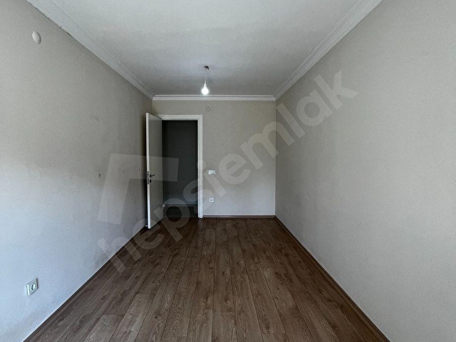 ACİL SATIILIK!! Kapalı Otopark, Ebeveyn Banyosu, Kış Bahçesi, Geniş Plan, 3+1 Daire - Görsel 20