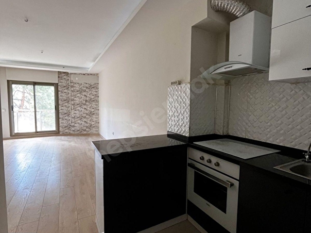 ACİL SATIILIK!! Kapalı Otopark, Ebeveyn Banyosu, Kış Bahçesi, Geniş Plan, 3+1 Daire - Görsel 16