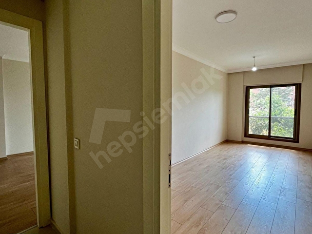 ACİL SATIILIK!! Kapalı Otopark, Ebeveyn Banyosu, Kış Bahçesi, Geniş Plan, 3+1 Daire - Görsel 27