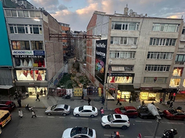 NETADAN KADIKÖYDE BOĞA MEYDANINA CEPHELİ SATILIK OFİS - Görsel 15