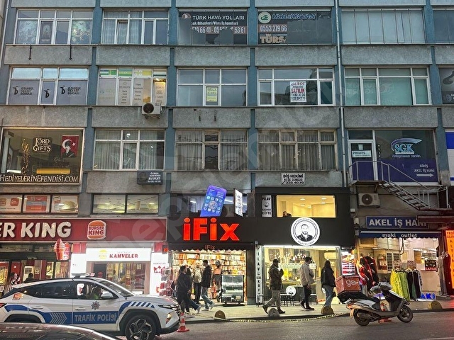 NETADAN KADIKÖYDE BOĞA MEYDANINA CEPHELİ SATILIK OFİS