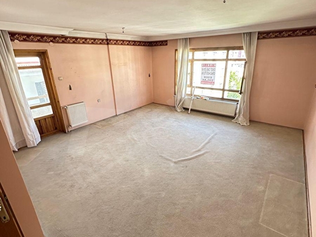 Çankaya Fakülteler Mahallesi Yazgan Sokak Kiralık Dubleks 5+1