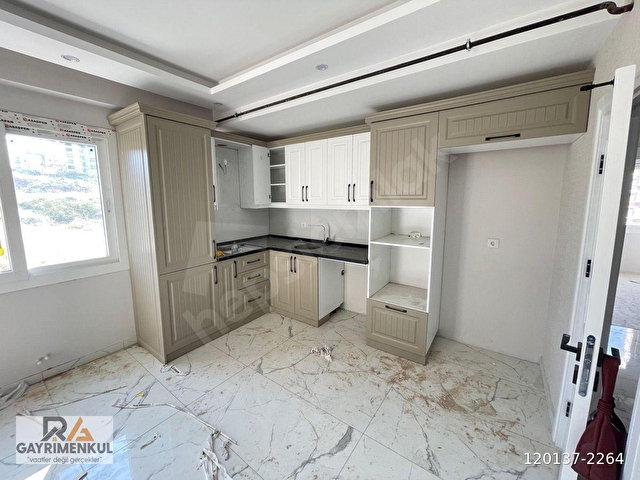 RA GAYRİMENKUL KIRKLARSIRTI SİTE İÇİ 3+1 SIFIR DAİRE