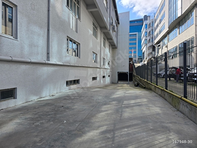 Ümraniye plazalar Bölgesinde KDVli 5900 M2 Komple Bina - Görsel 26