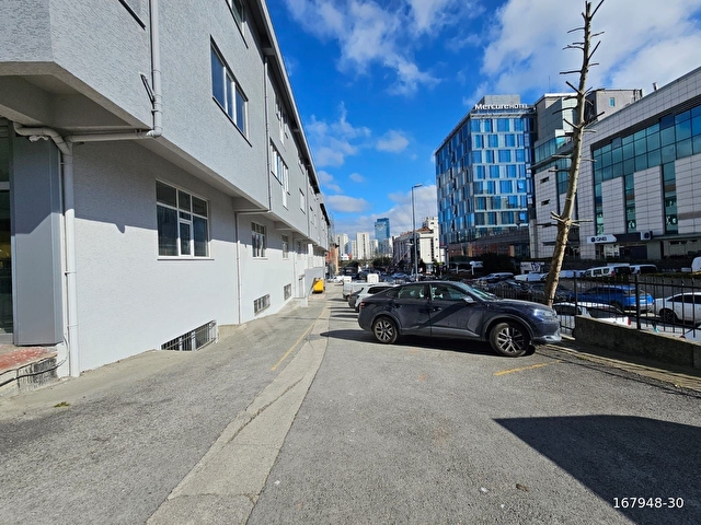 Ümraniye plazalar Bölgesinde KDVli 5900 M2 Komple Bina - Görsel 3