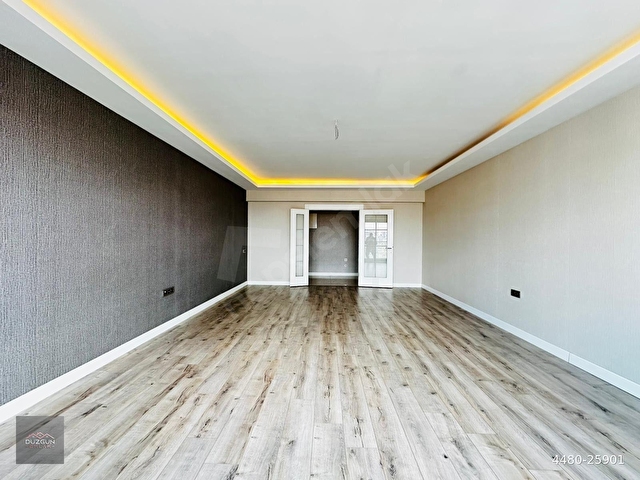 DÜZGÜN EMLAKTAN SİTEDE K.OTOPARKLI GENİŞ VE FERAH 4+1 ULTRA ÜX DAİRE - Görsel 10