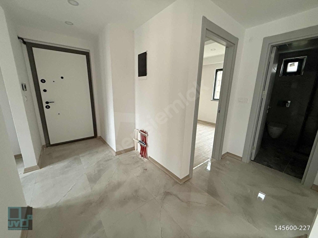 Göztepe Eğitim Mahallesinde Sıfır Binada Kiralık 2+1 Daire - Görsel 30