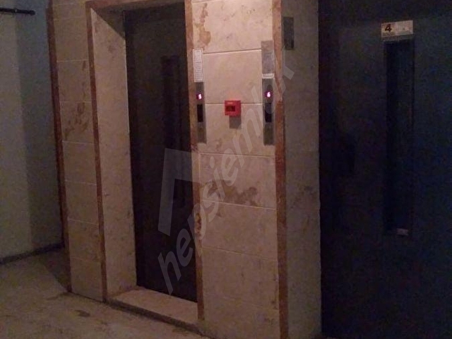 BOSNA HERSEK MESAJ CADDESİNE SIFIR ÇELİKKAYALAR AVM KARŞISI ARAKAT B.KOMBİLİ KİRALIK DAİRE - Görsel 3