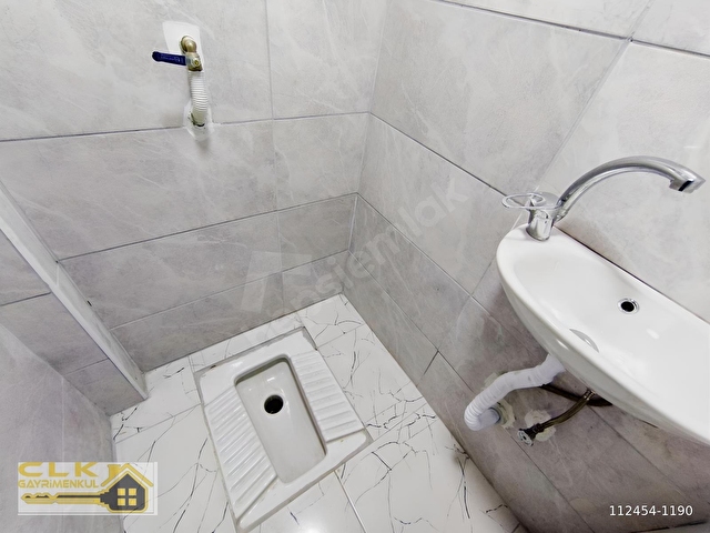 CLK GMDEN ÖMERAĞA TURGUT REİS CAD. ÜZERİNDE SATILIK 2+1 - Görsel 15