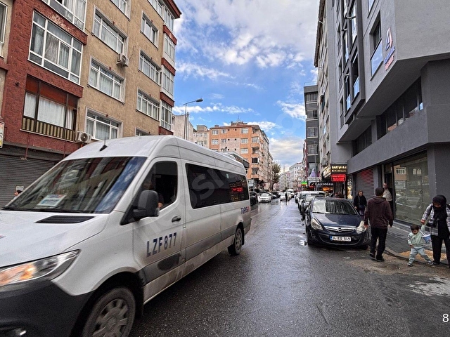 Güngörende Bağcılar Caddesi Üzerinde 40 M2 Lik Satılık Dükkan - Görsel 3