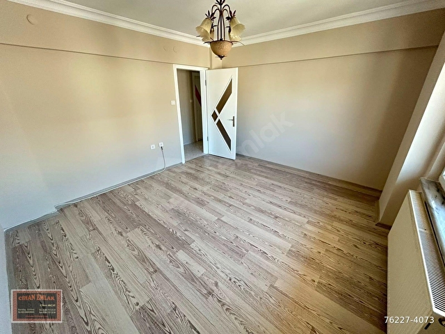 CİHAN EMLAKTAN SATILIK İHSANİYEDE BALKONLU KLİMALI İÇİ YAPILI BAKIMLI 3+1 DAİRE - Görsel 28